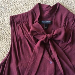 Black Rose Tie Neck Sleeveless Top